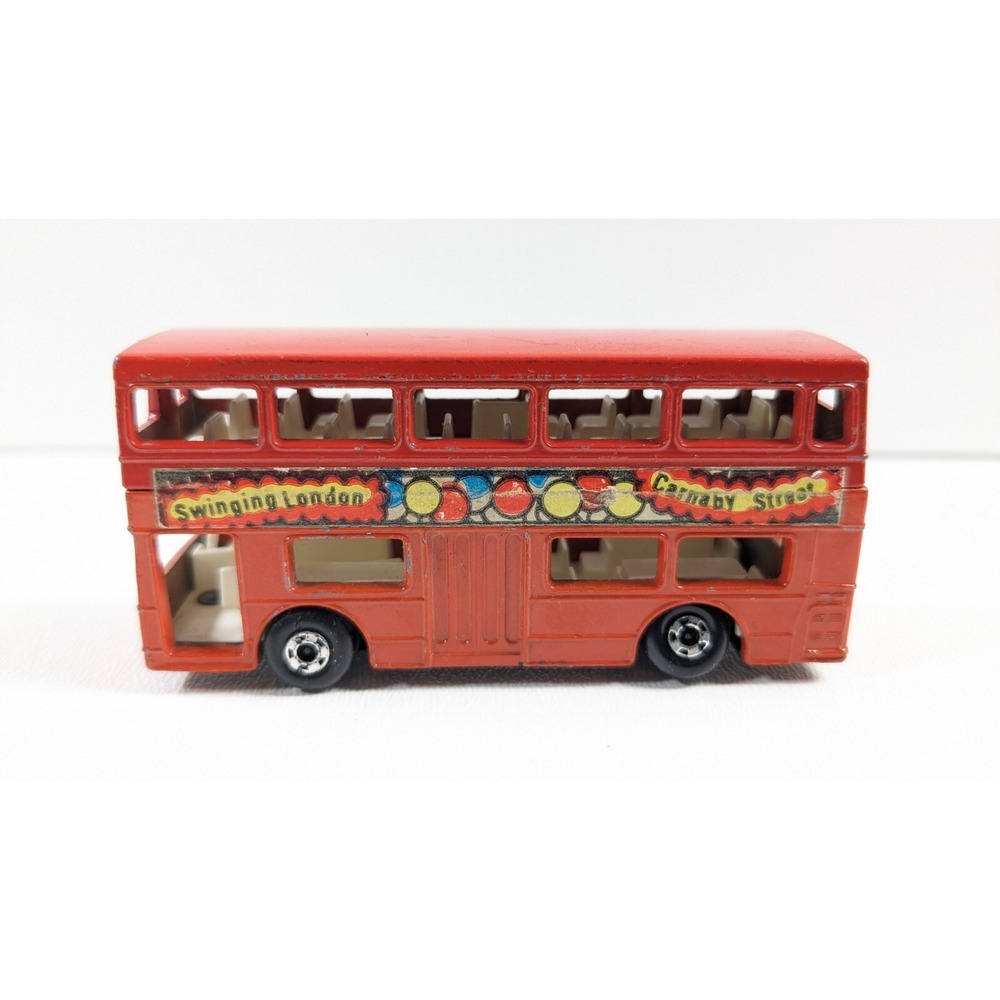 Matchbox Green Esso Daimler Bus Green #74 & The Londoner Red #17 Carnaby Street - Picture 12 of 16
